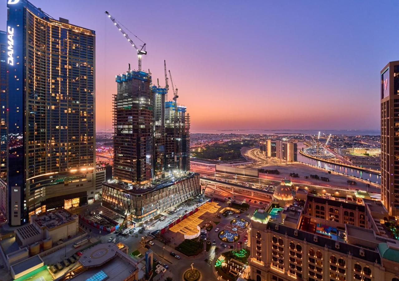 Spacious 1br In Habtoor With Canal Views & Close To Mall Apartment *